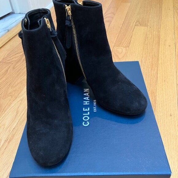 NWT Cole Haan Saylor Grand II Black block heel suede Booties 5 - Picture 2 of 11